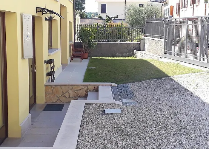 Lab Stylist House Apartment